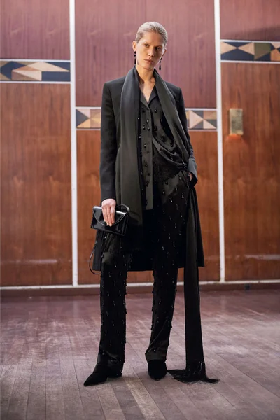 Look 9